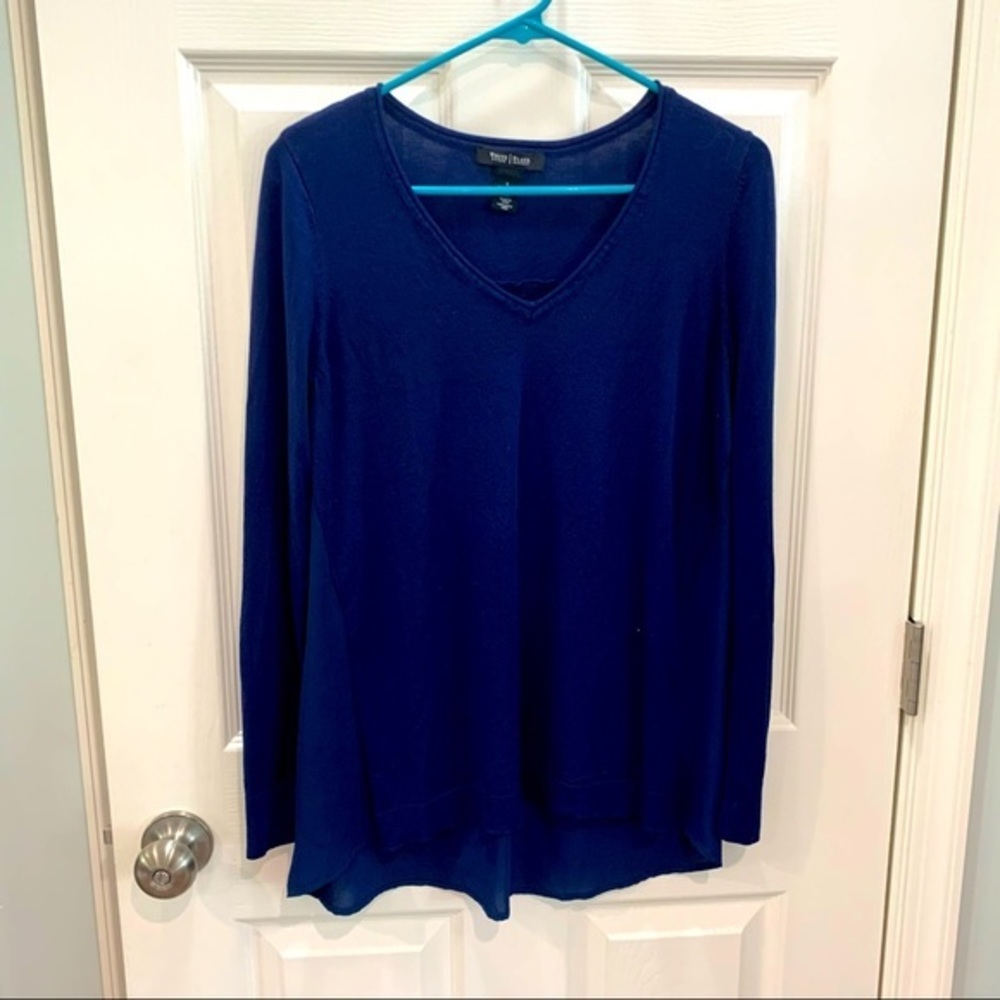 White House Black Market blue long sleeve top SM